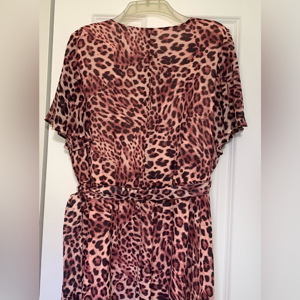 Pink Torrid 1XLCheetah Print Midi Chiffon Flutter Sleeve Wrap - Picture 10 of 16